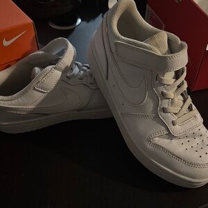 Nike Kids White Low-Top Velcro & Lace Sneakers